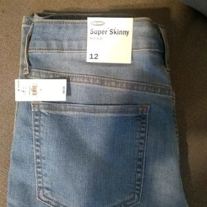 Old Navy (Super Skinny) Mid Rise Size 12 Jeans Blue in Color